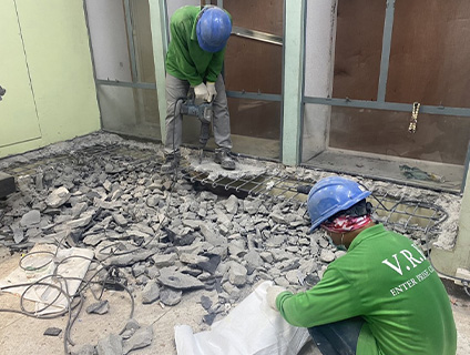 งานปรับปรุงห้องน้ำ 12 พื้นที่ ประมาณ 28 ห้องส้วมพร้อมอ่างล้างมือและโถปัสสาวะ